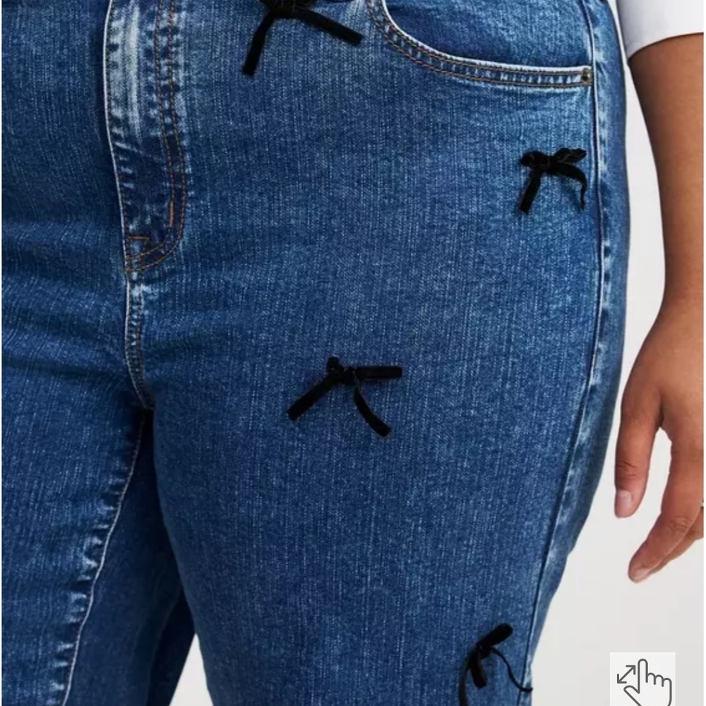 Torrid High-rise Wide Leg Bow Jeans - Picture 3 of 3